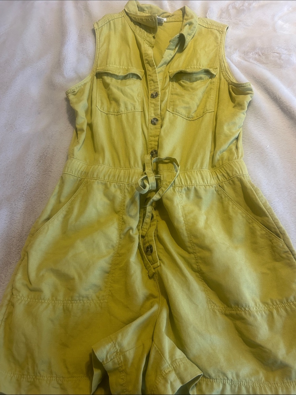 Women’s Sleeveless One-Piece Romper  size 6